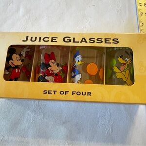 Vtg 1980 Disney Juice Glass Set w/ Original Box Mickey - Donald - Minnie - Pluto